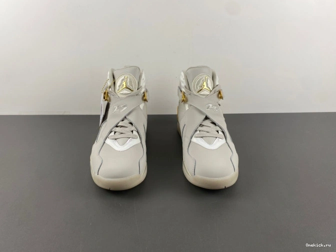One Kick Jordan Retro Champagne 8 832821-030 0807